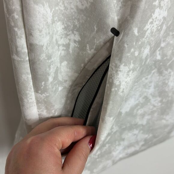 Old Navy Active Dynamic Fleece Short-Sleeve Pullover Hoodie Size M - Picture 3 of 8